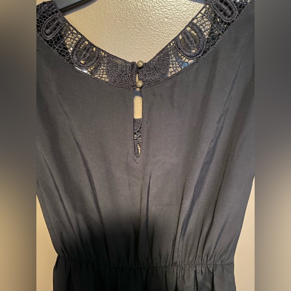 Cynthia Vincent 100% Silk LBD! MAKE AN OFFER! - Picture 4 of 4